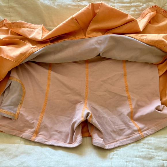 Lululemon pace setter skirt size 4, light orange - Picture 4 of 5